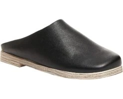 Kelsi Dagger Brooklyn Warner